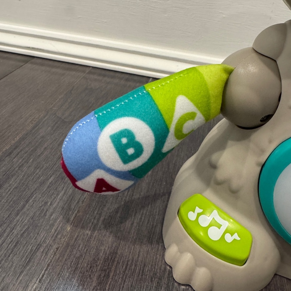 Fisher-Price Gray and Green Learning Sloth Linkimal Electronic Toy which Sings - Picture 3 of 7